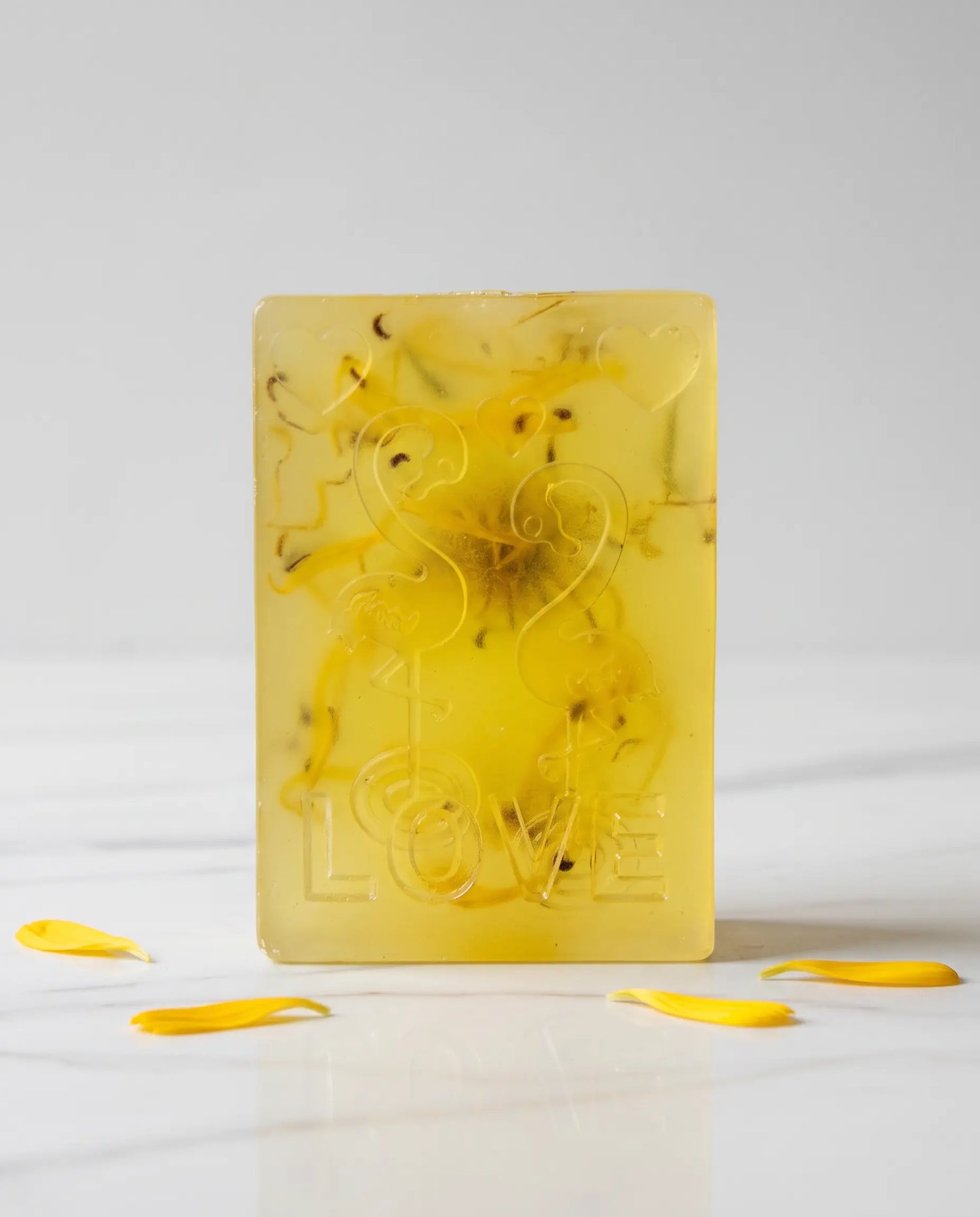 Jabón corporal Caléndula y agua de rosas. Para pieles sensibles y estresadas